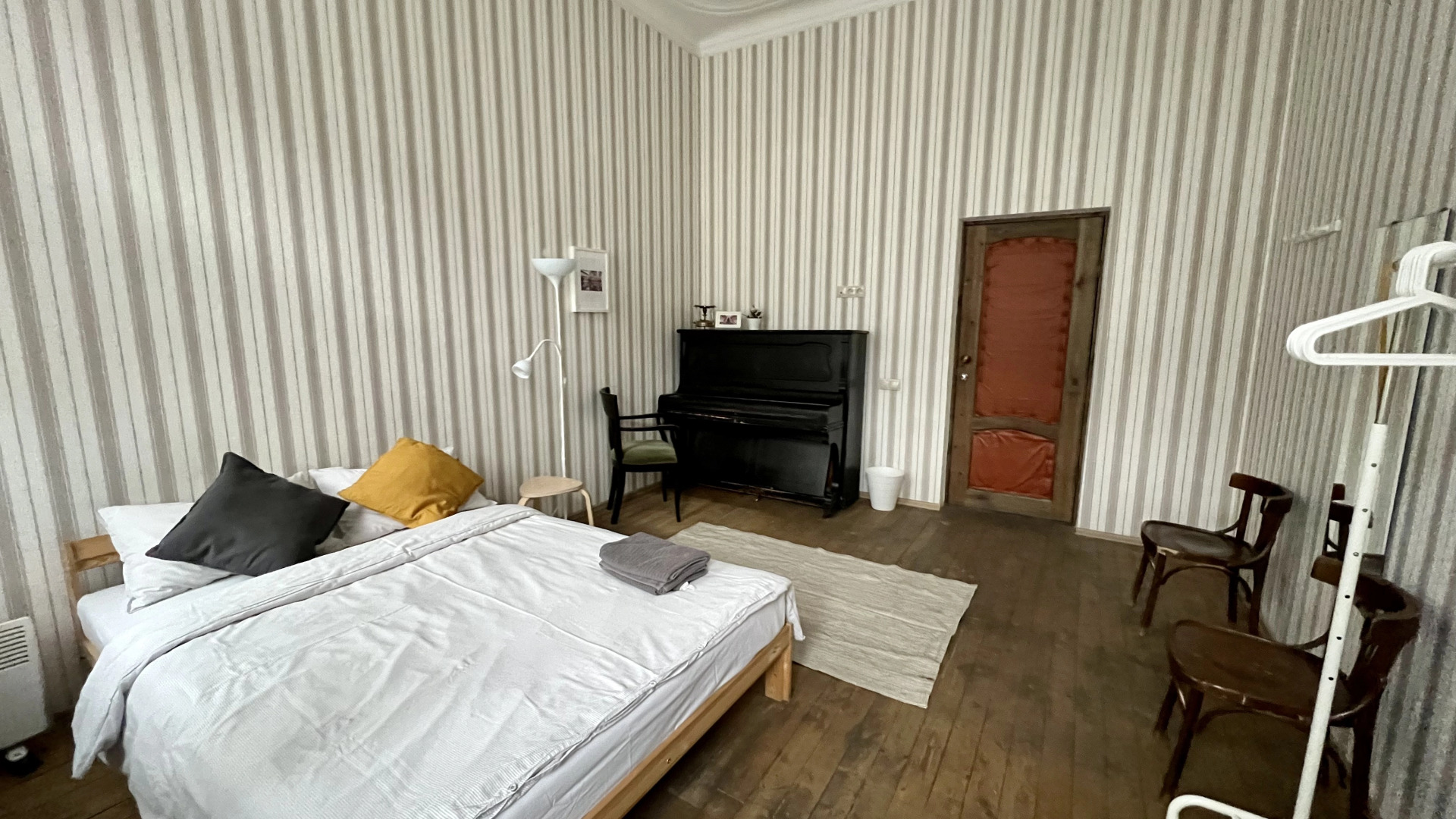 Мебелированные комнаты в доме Булгакова (1)