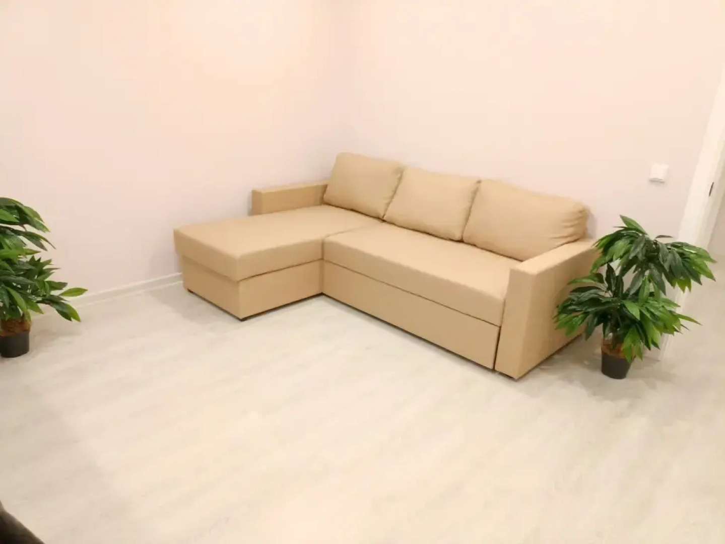 Апартаменты 1-комнатные сети «Все в гости» для 4-х на ул.Кузнецова 97А на 8 этаже