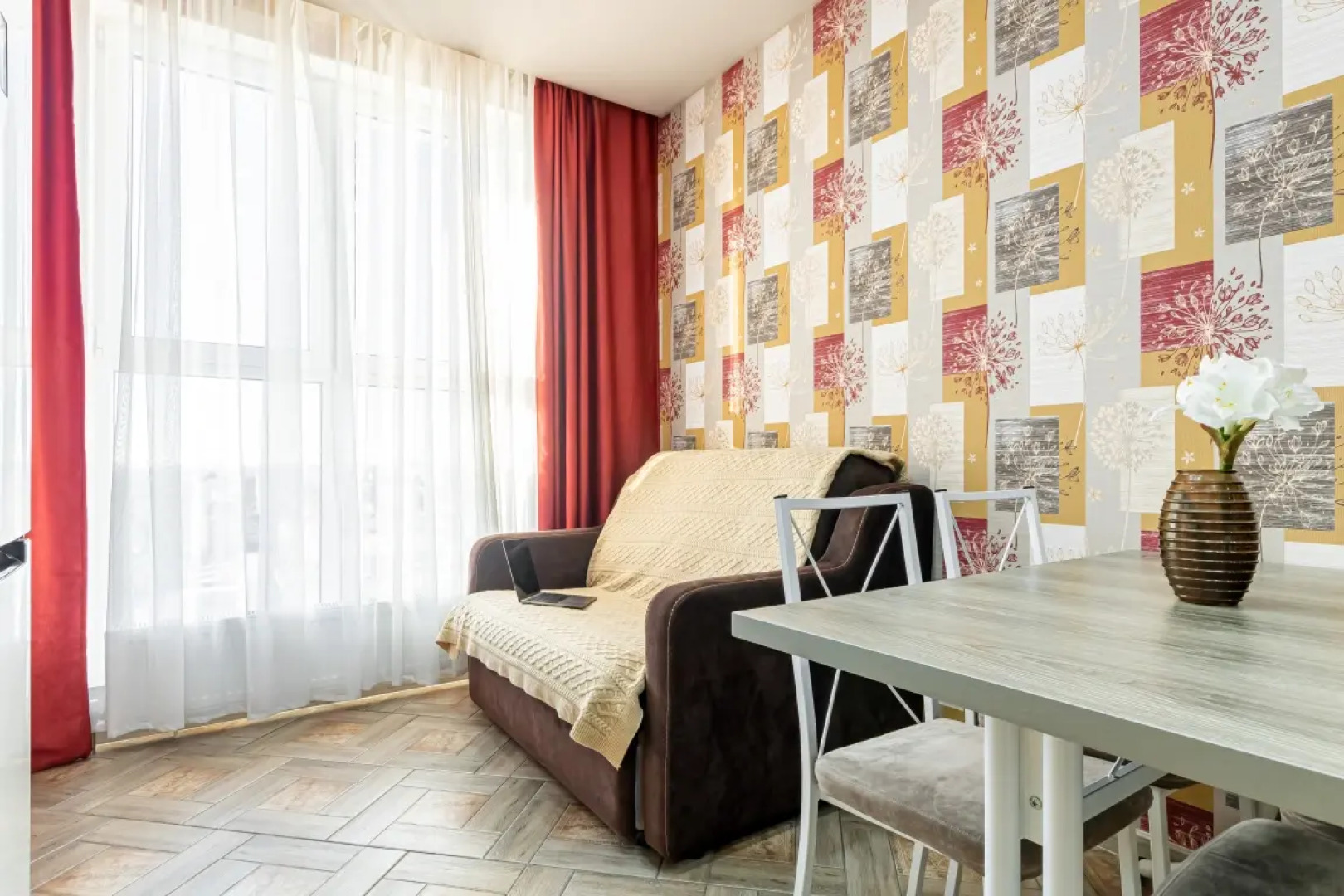 Апартаменты Бизнес с Красивым Видом Юг-Апарт на Красной 176