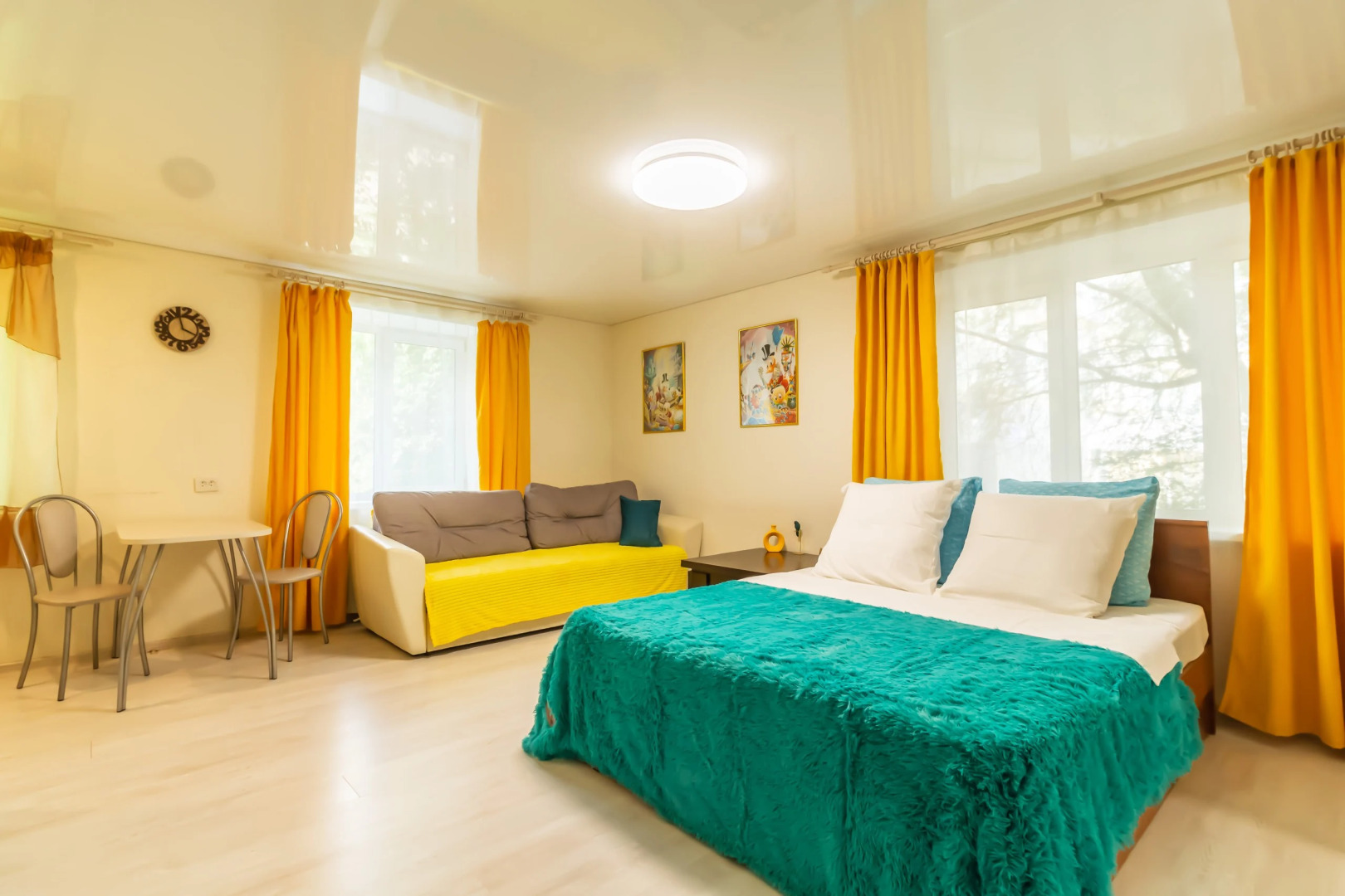 Апартаменты Новиков Дворик на Свердловском проспекте 48