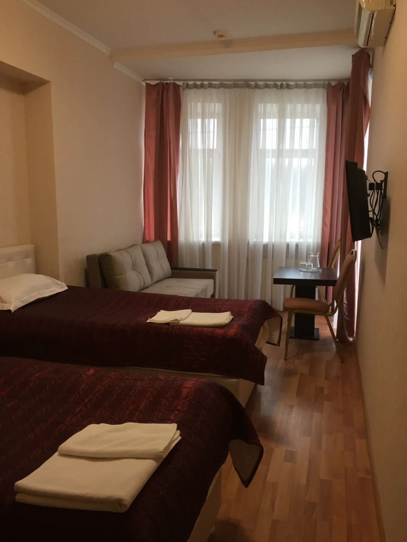 Отель Арманд