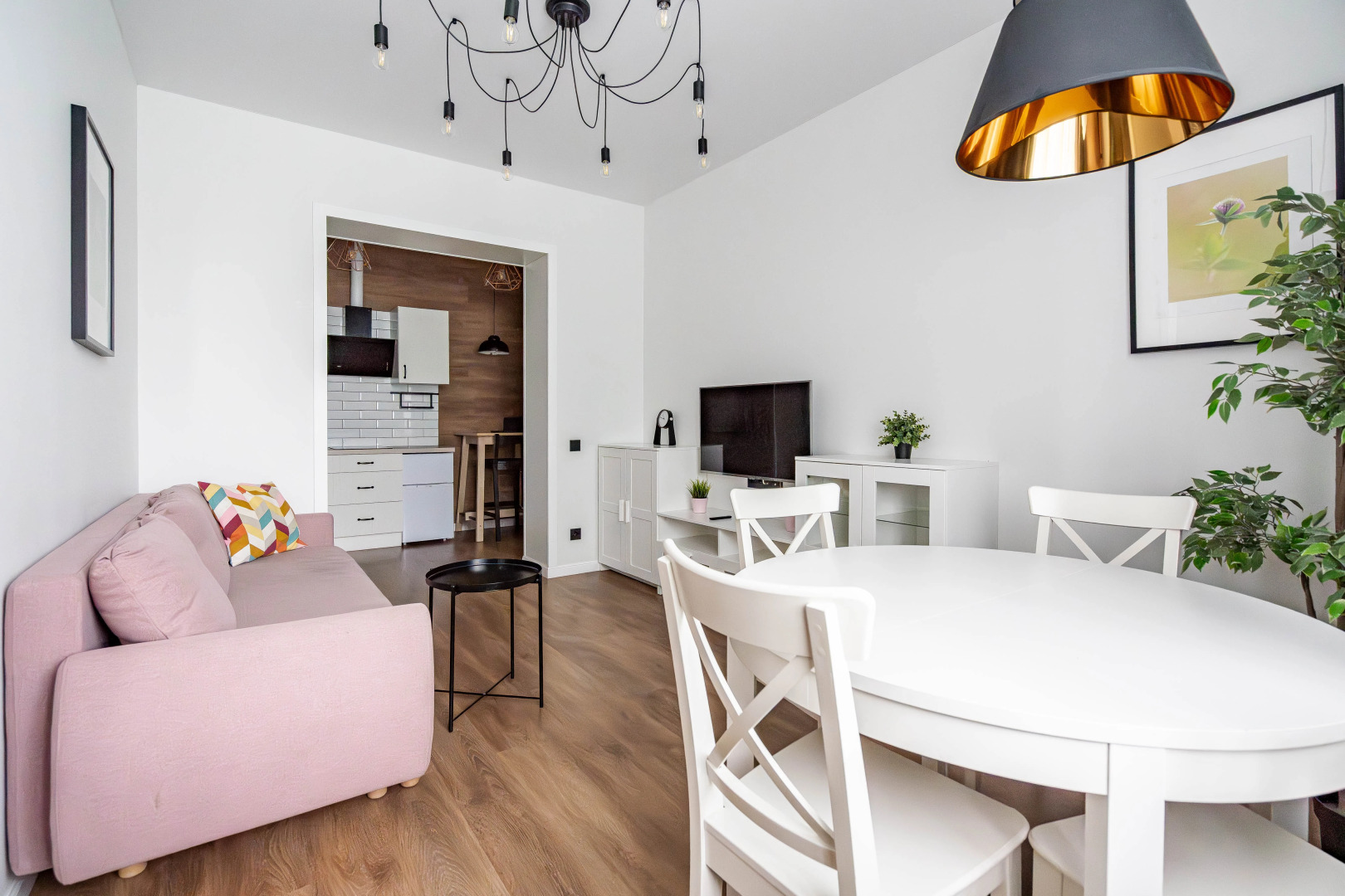 Апартаменты Lenina 80 Scandi