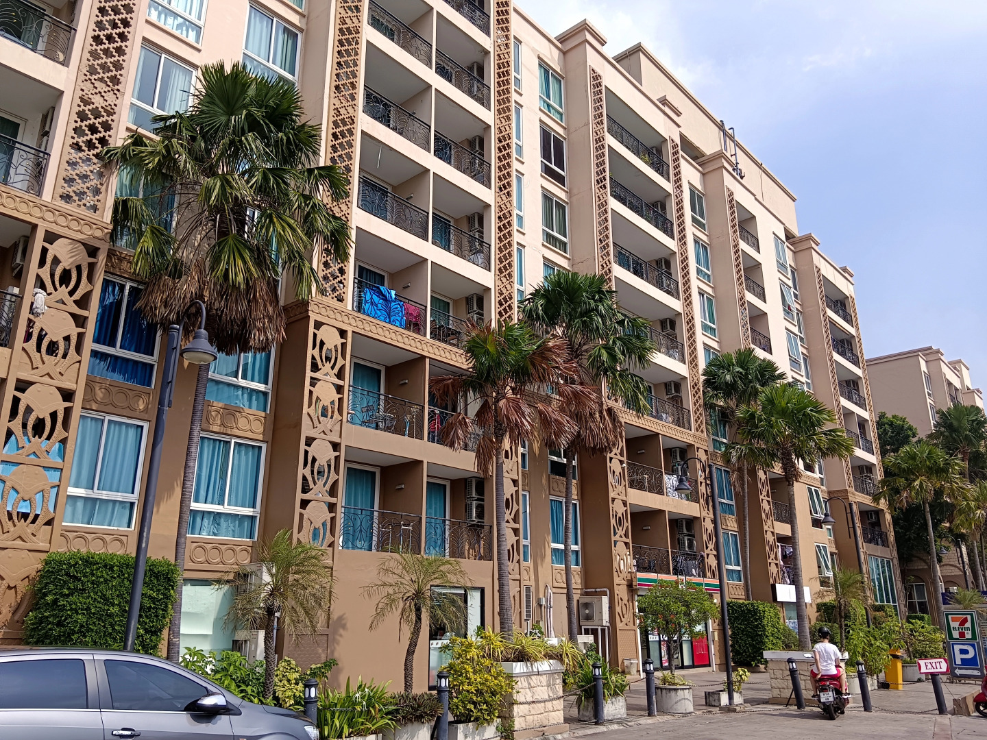 Апартаменты Atlantis Condo Resort Pattaya