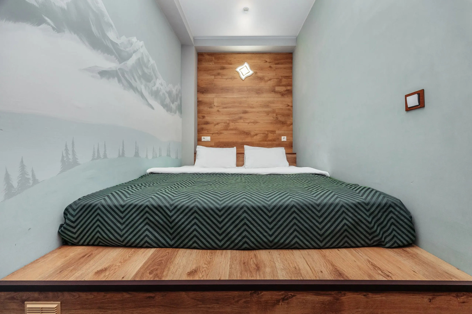 Апартаменты Дизайнерская студия около подъемника