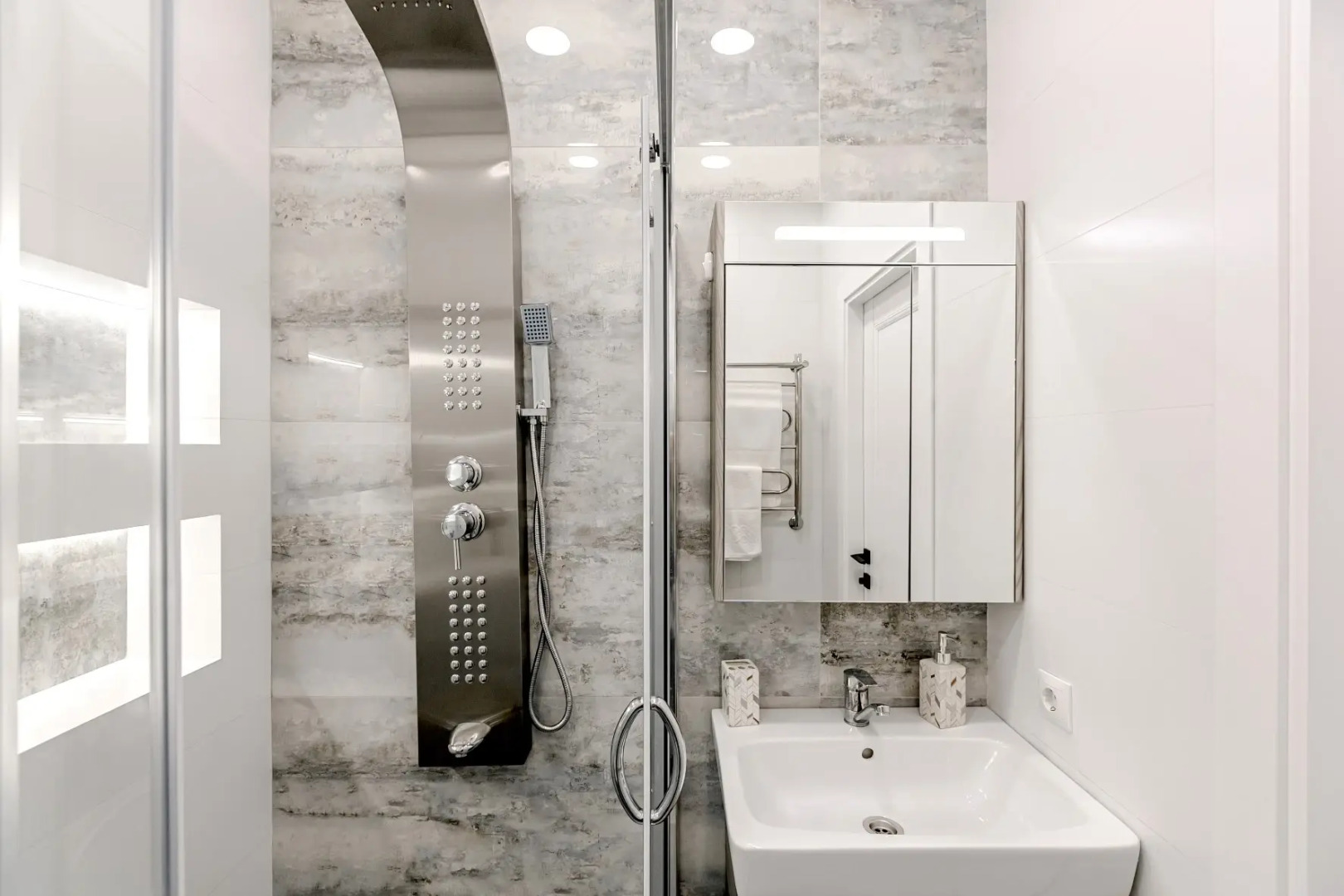 Апартаменты Оливия от Ирины Савельевой + В курортной зоне + Сразу у входа в парк к Красному солнышку и Долине роз