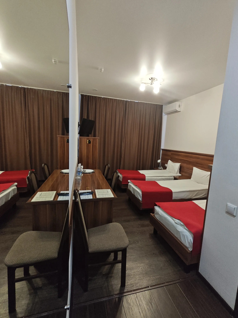 Отель Red Fox на Взлётной 2е