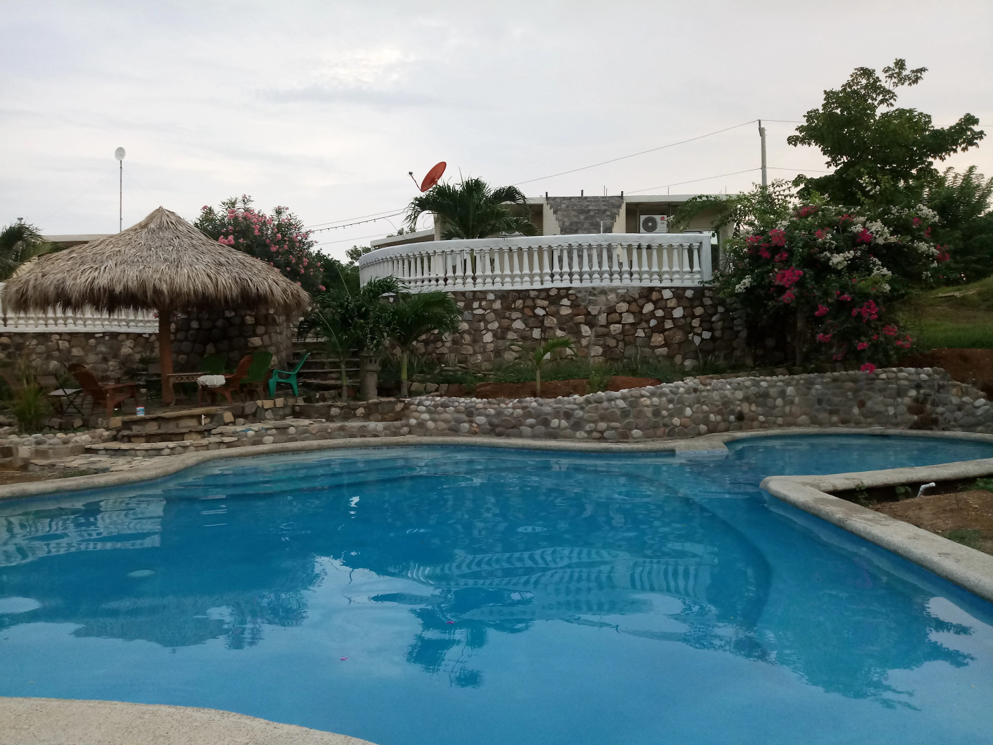 Отель Jardines del Paraiso