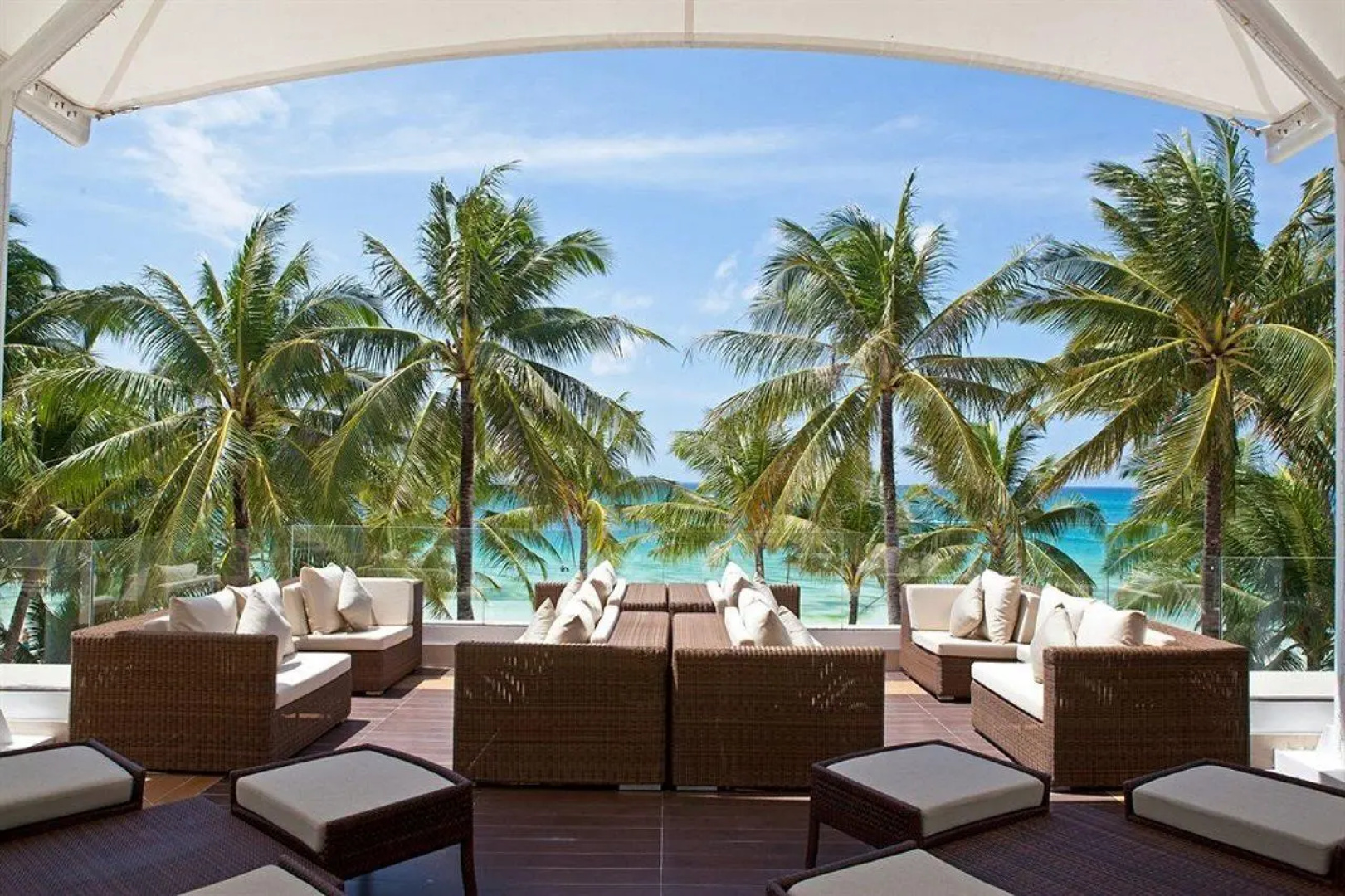 Курортный отель The District Boracay