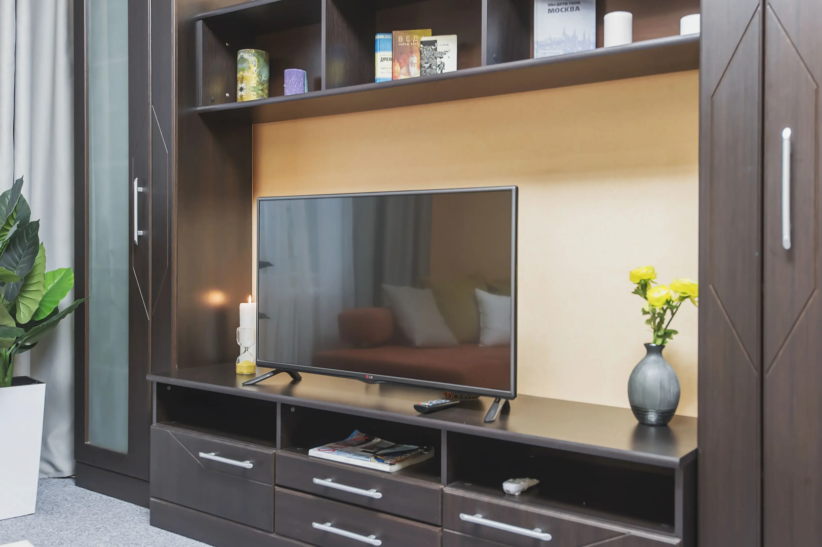 Квартира GM Apartments Стильная Трехкомнатная в центре рядом с МХАТ