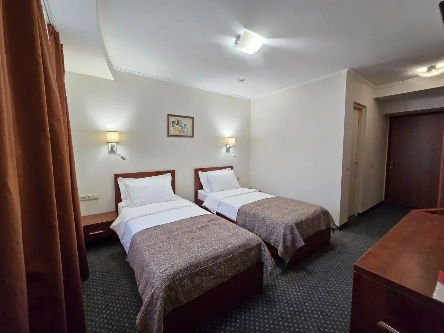 Отель Галерея