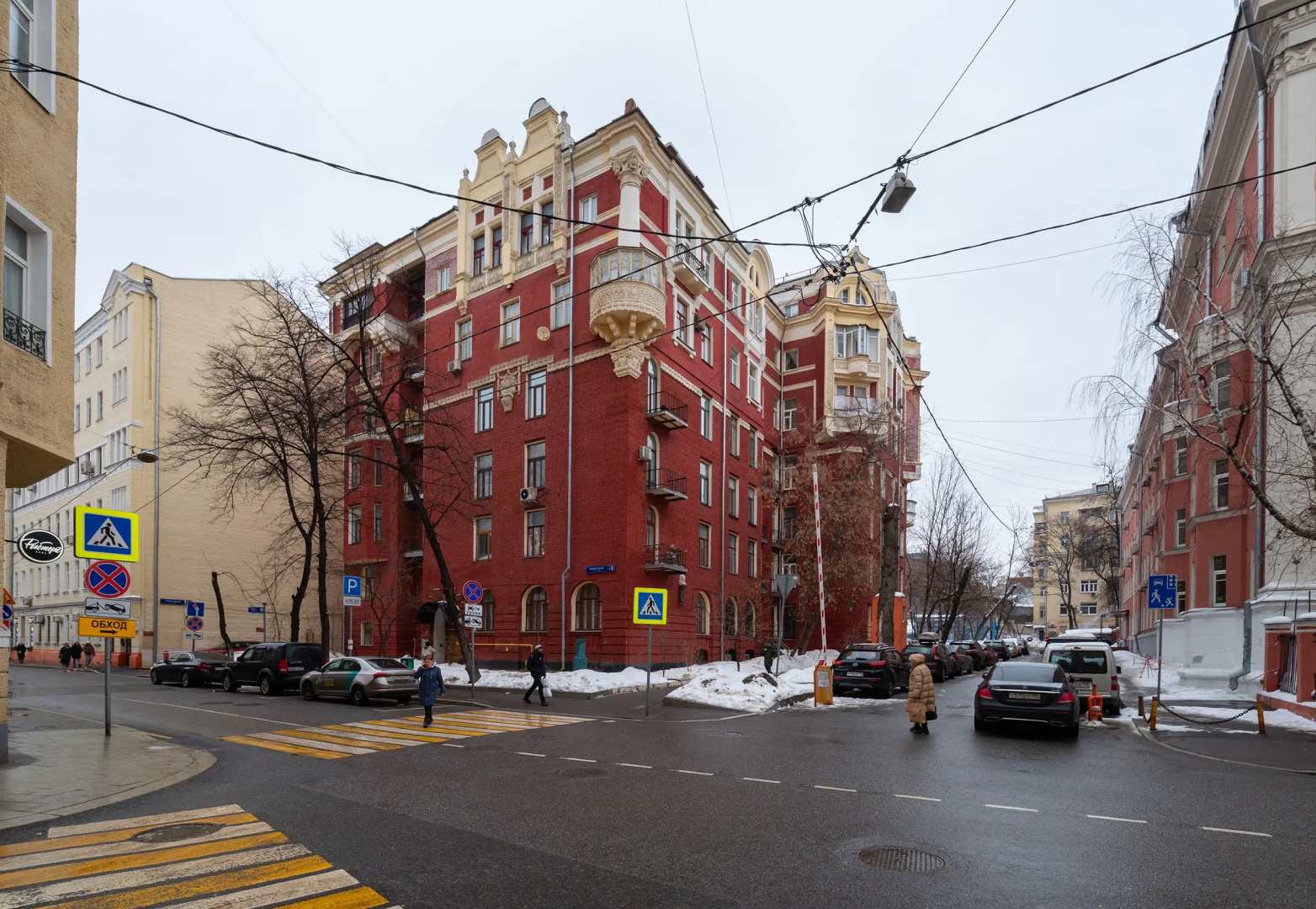 Квартира В Доме Поэтов на Патриарших Прудах