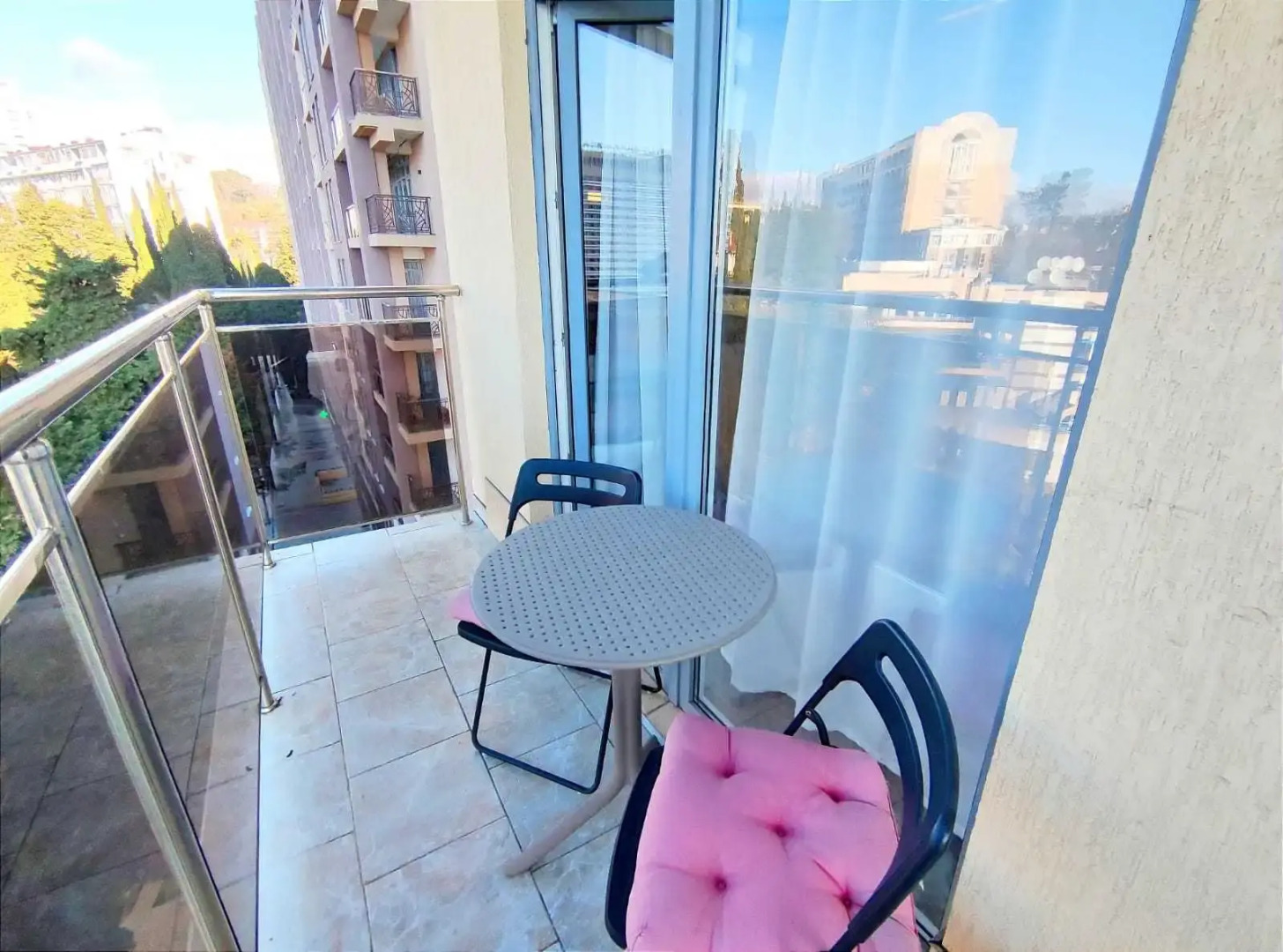 Апартаменты Черноморская 6