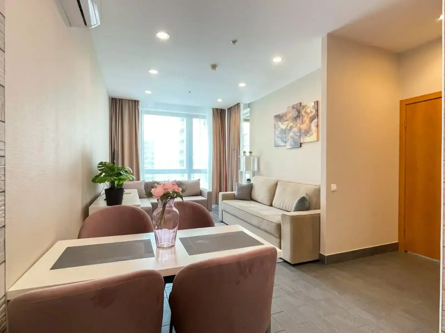 Апартаменты для Большой Семьи