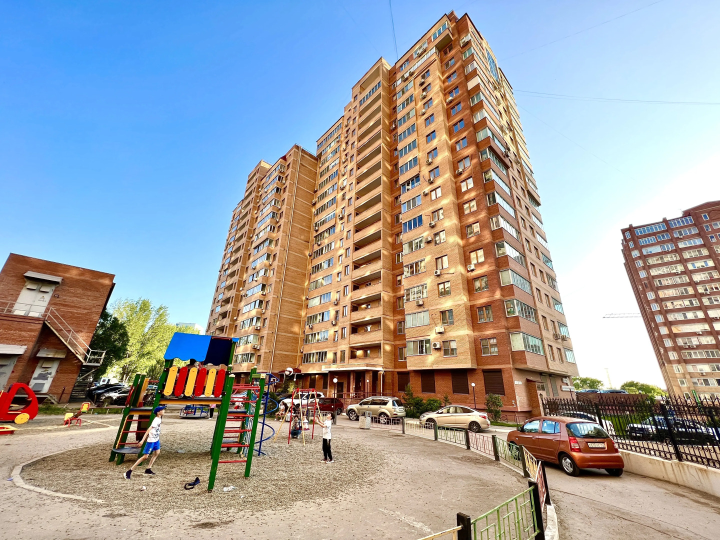 Апартаменты двухкомнатные на 11 Этаже в ЖК Современник с видом на реку Волгу