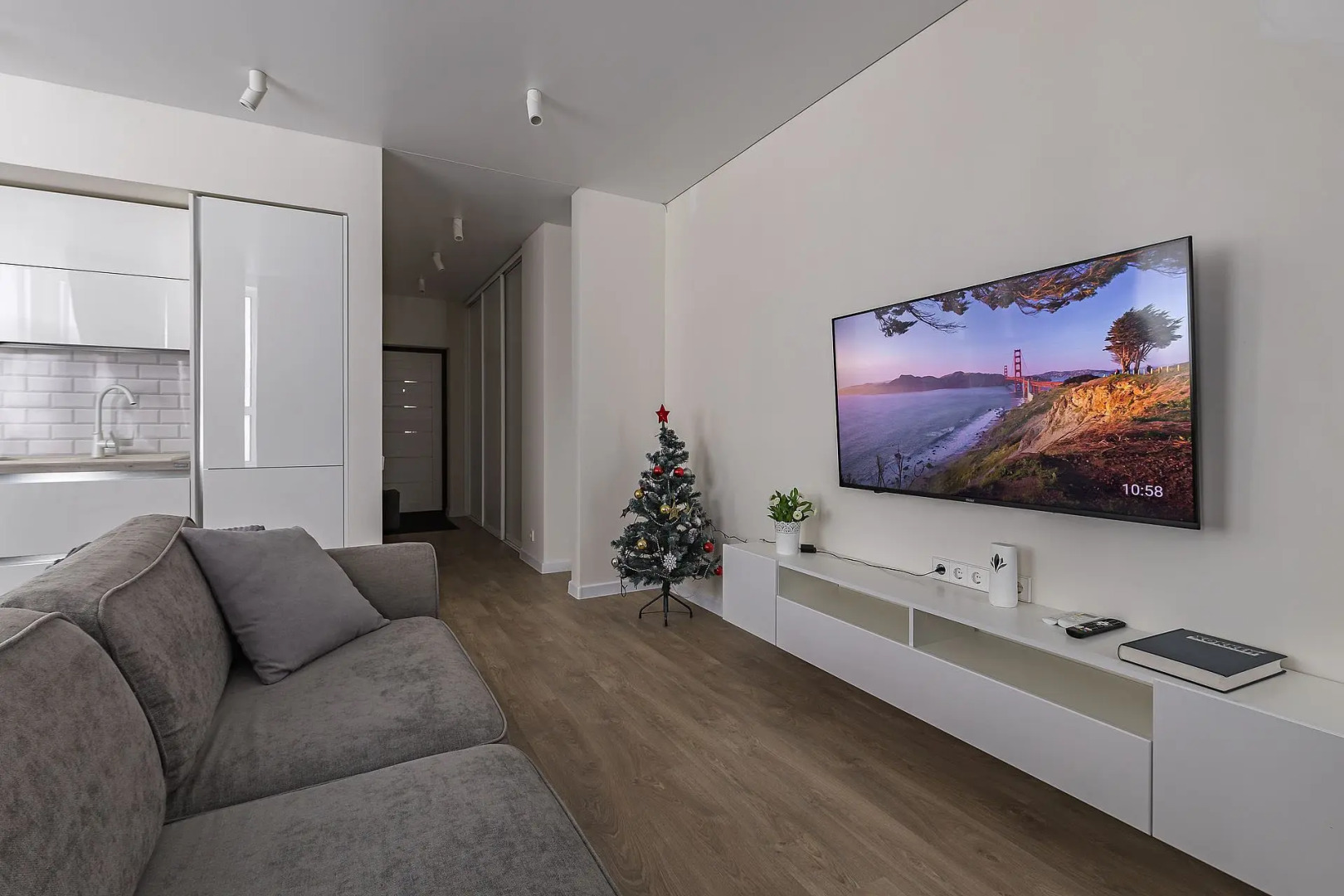 Квартира с панорамным видом и дизайнерским ремонтом