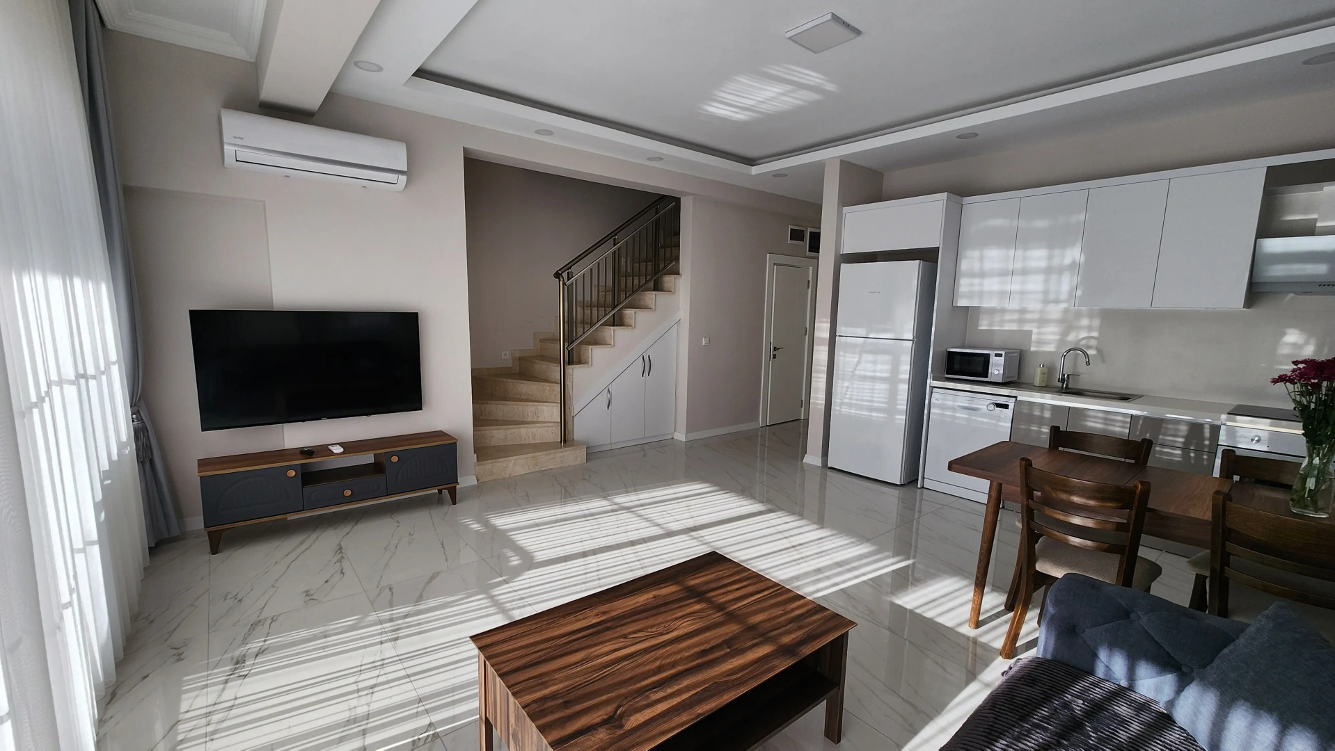 Вилла Монтана в комплексе с бассейном