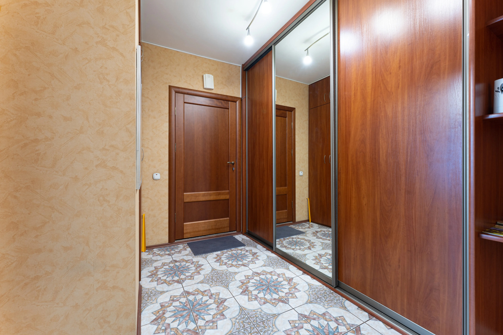 Апартаменты Koenig Style 8