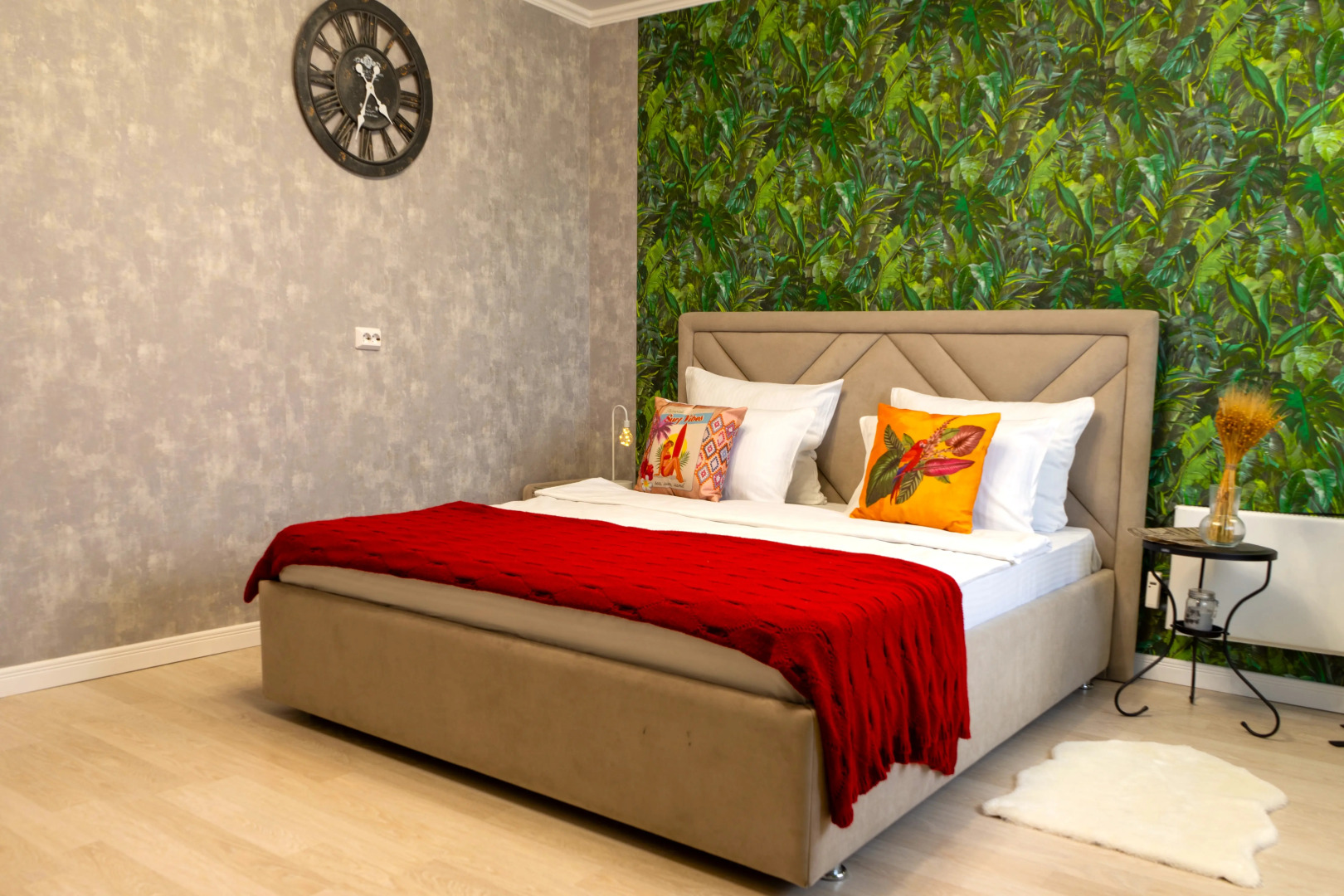 Апартаменты ZebraHome c видом на город и лес