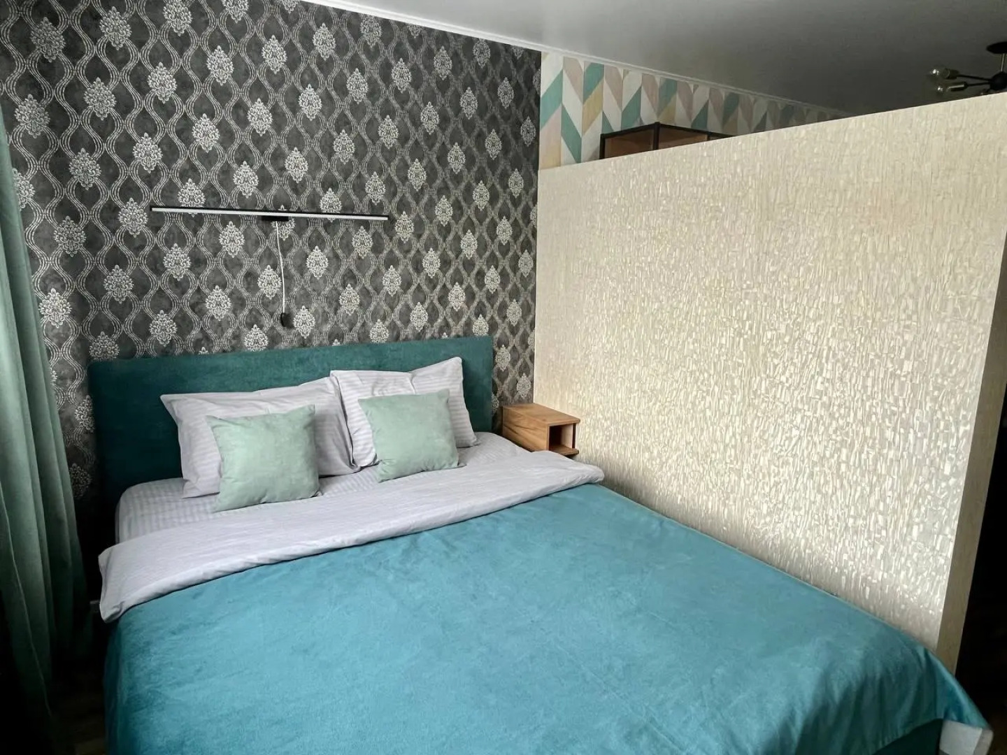 Квартира Ваш Рантье на Полярных Зорях 25/1 в Доме Художника