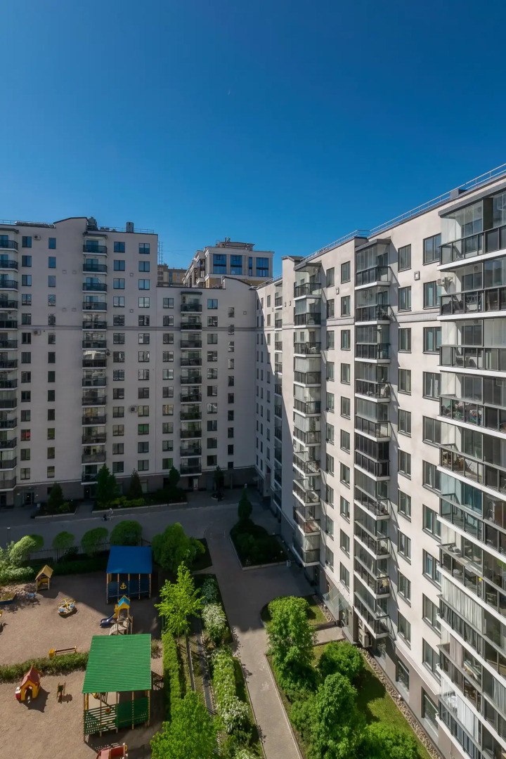 Квартира Лиловая студия на набережной Обводного канала