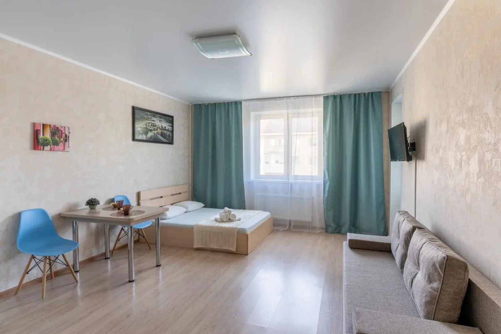 Апартаменты студия в новом доме в центре Тюмени