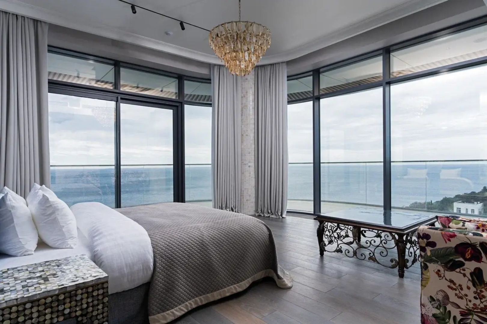 Luciano Wellness&spa Foros