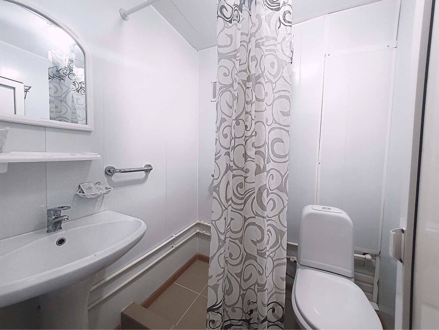 Санаторий Курортная Поликлиника им. Н.И. Пирогова с Пансионатом с Лечением Искра