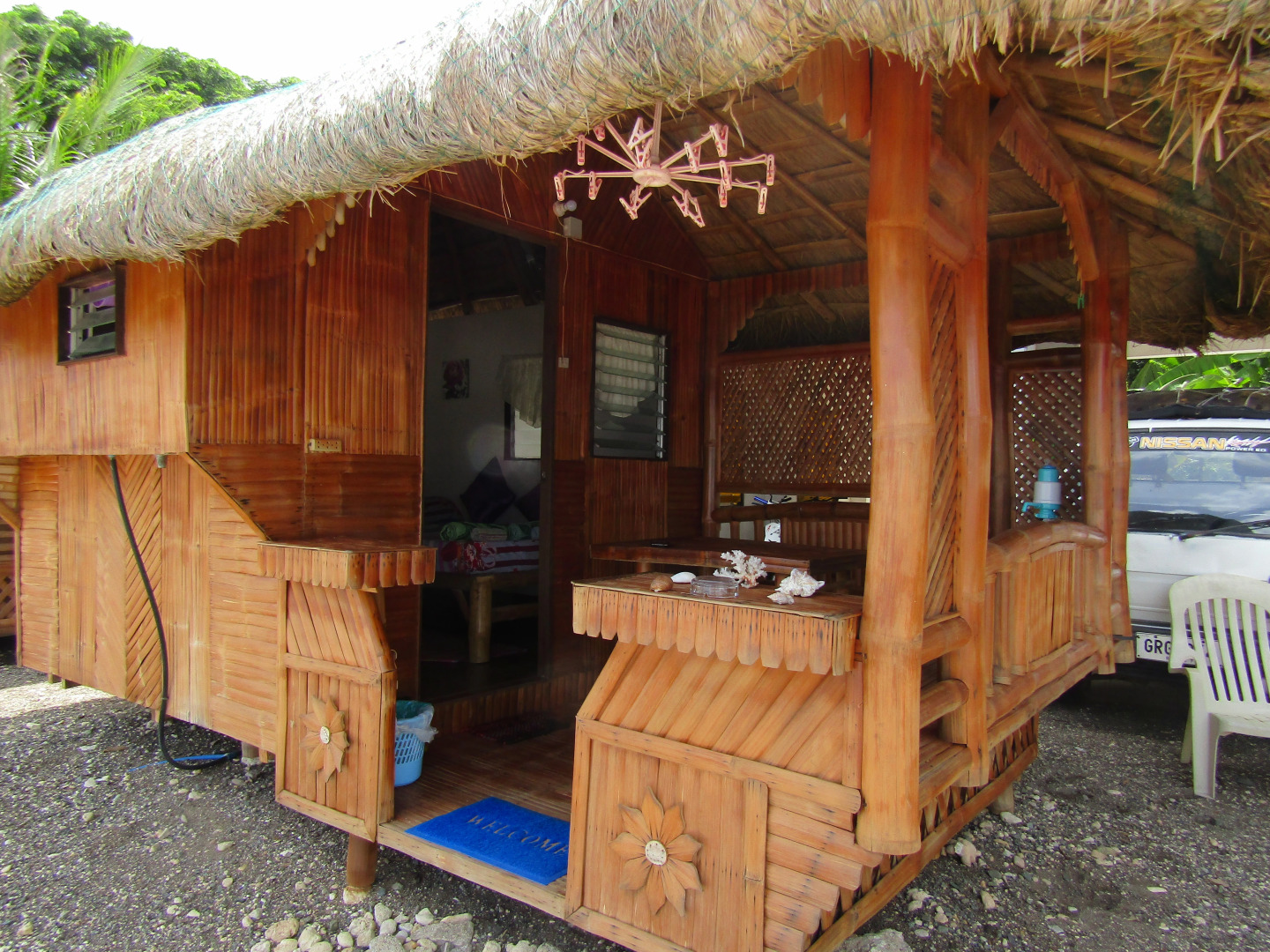 Бунгало Bamboo village on the beach