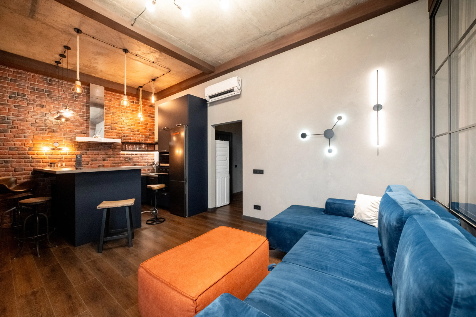 Квартира на Авиаторов 3