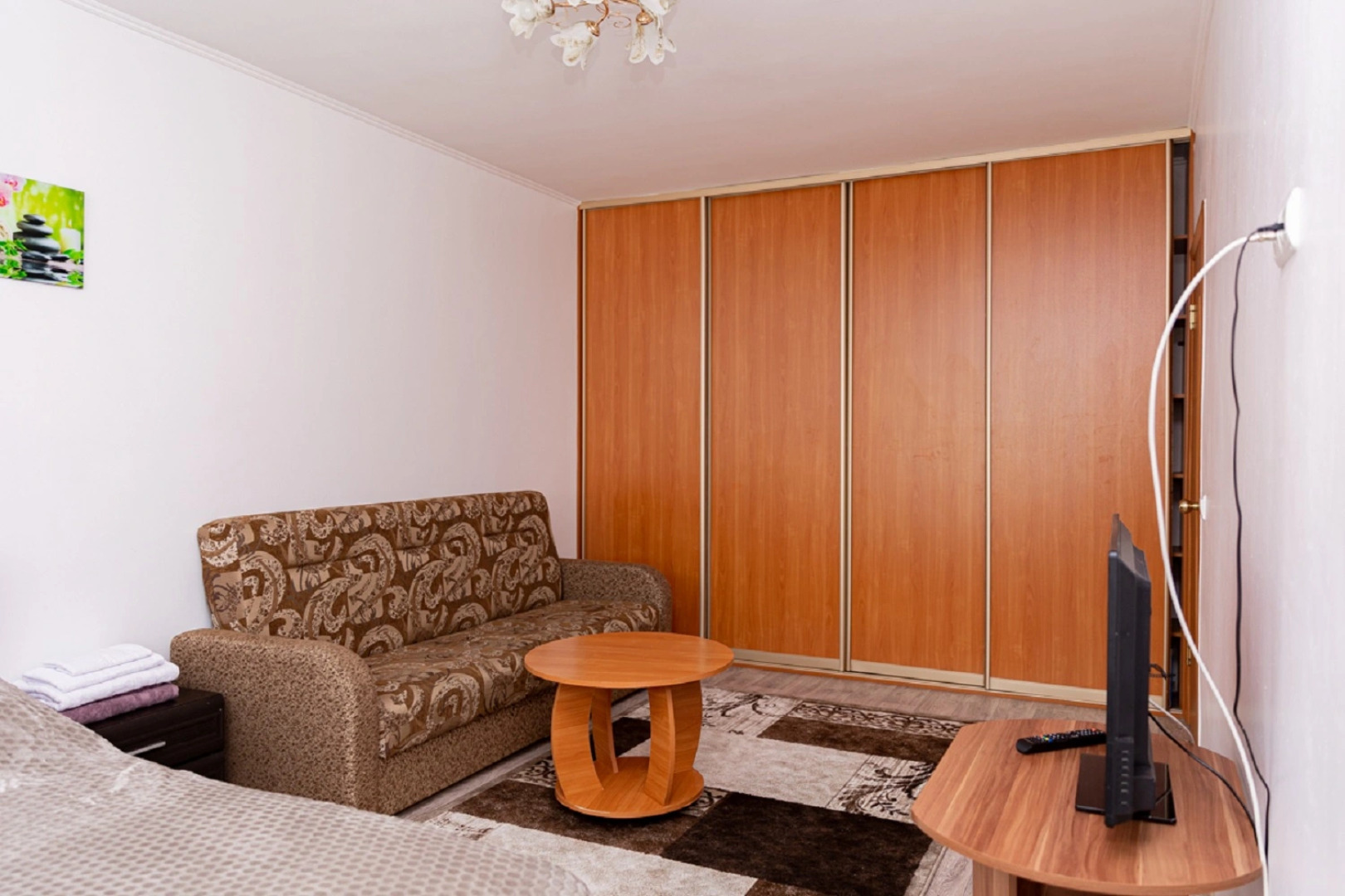 Апартаменты на Емельянова 35А 2