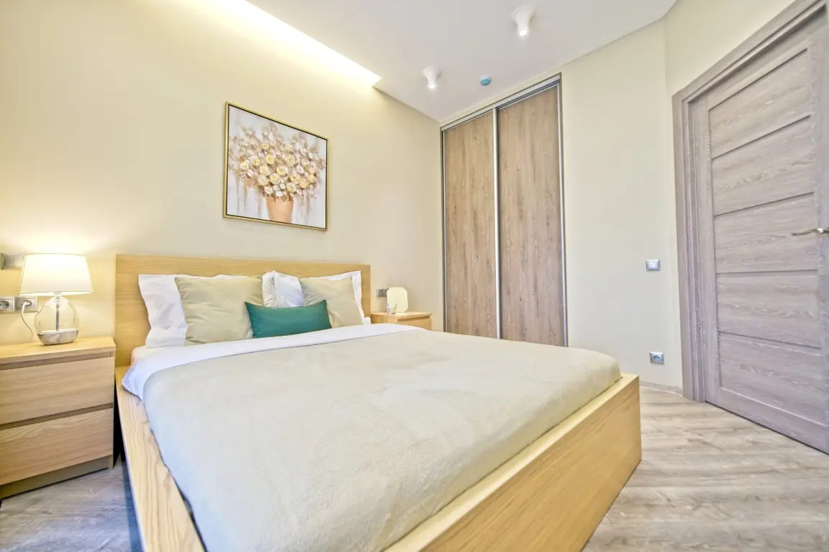 Апартаменты с Балконом Elite Apartments