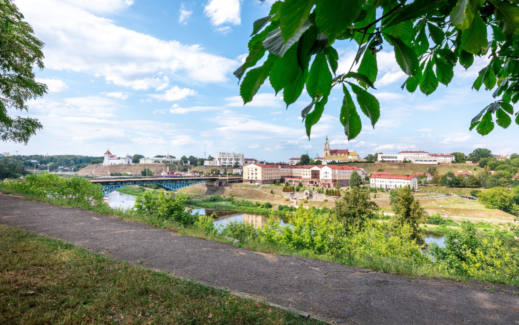 Квартира Трехкомнатная квартира с видом на город