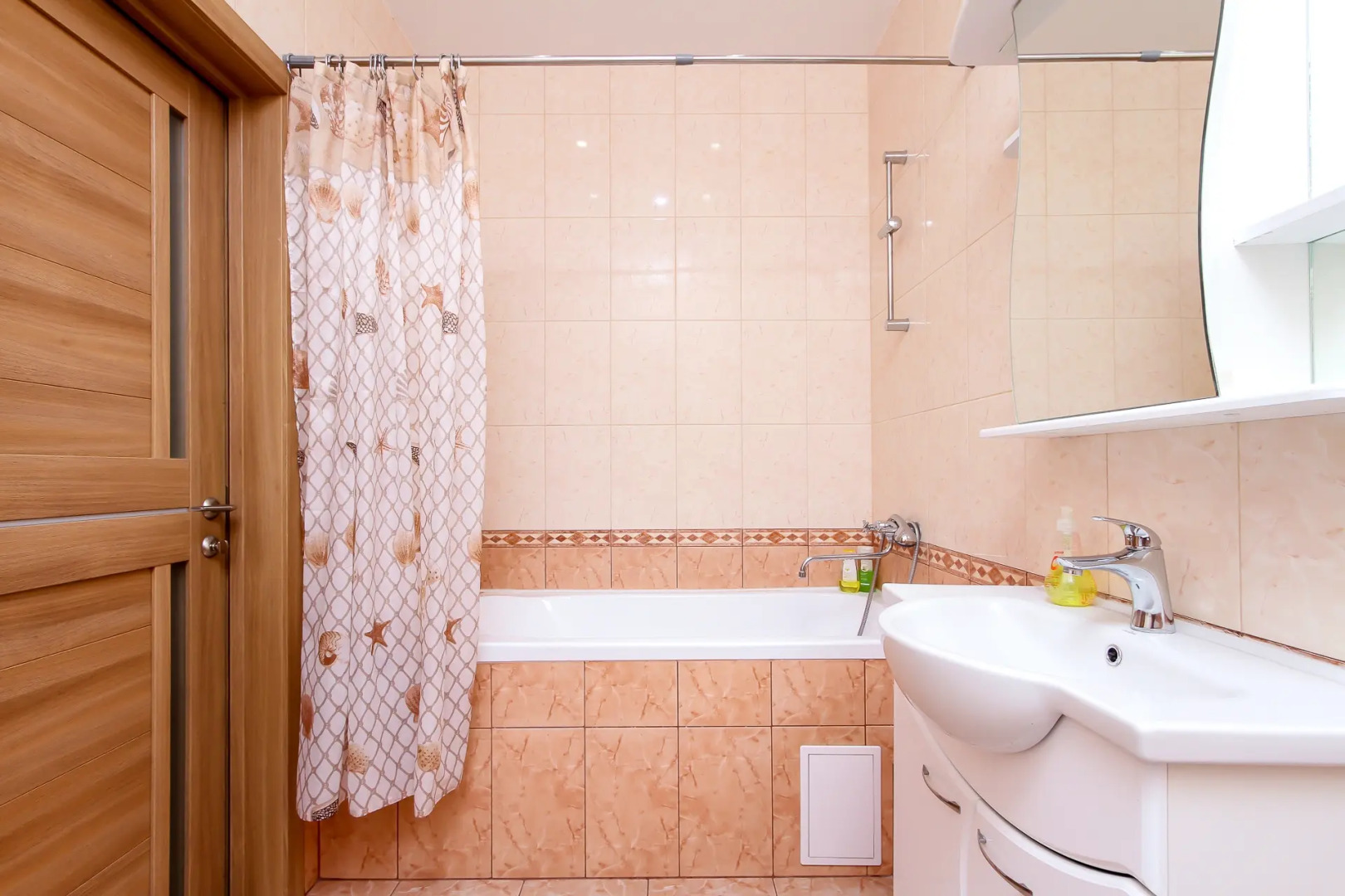 Апартаменты Фрунзе 49/2 этаж 4