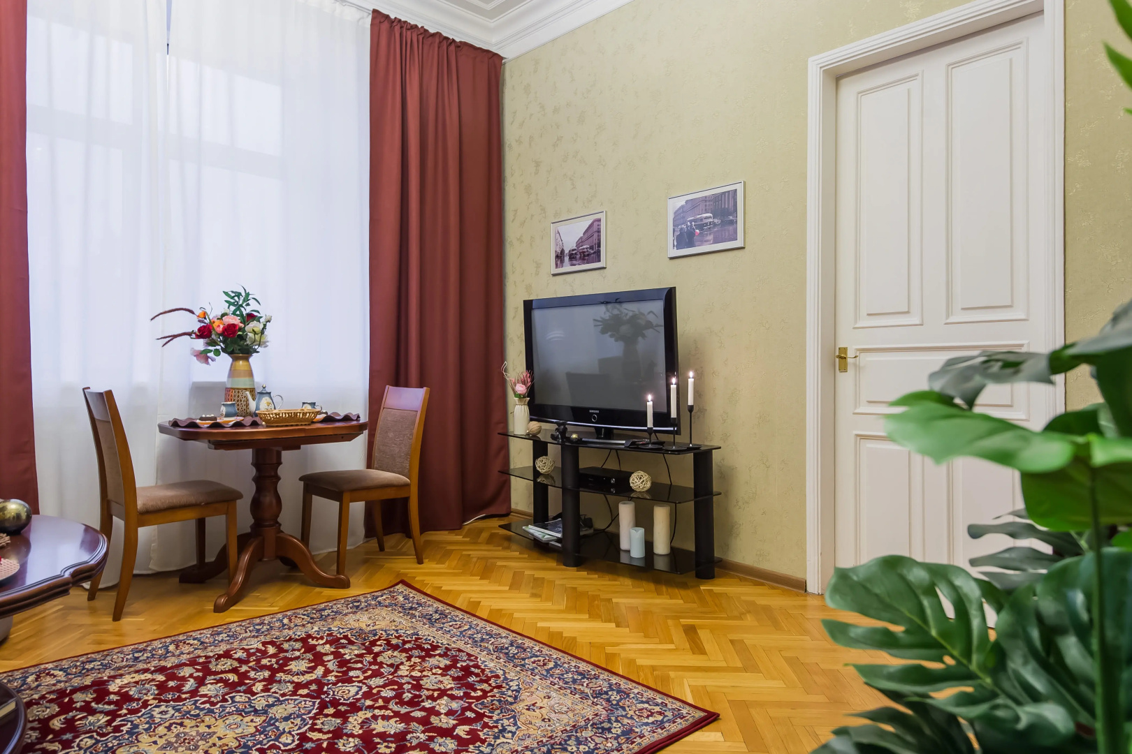 Квартира GM Apartments на Москва-реке с Видом на Набережную и Сталинскую высотку