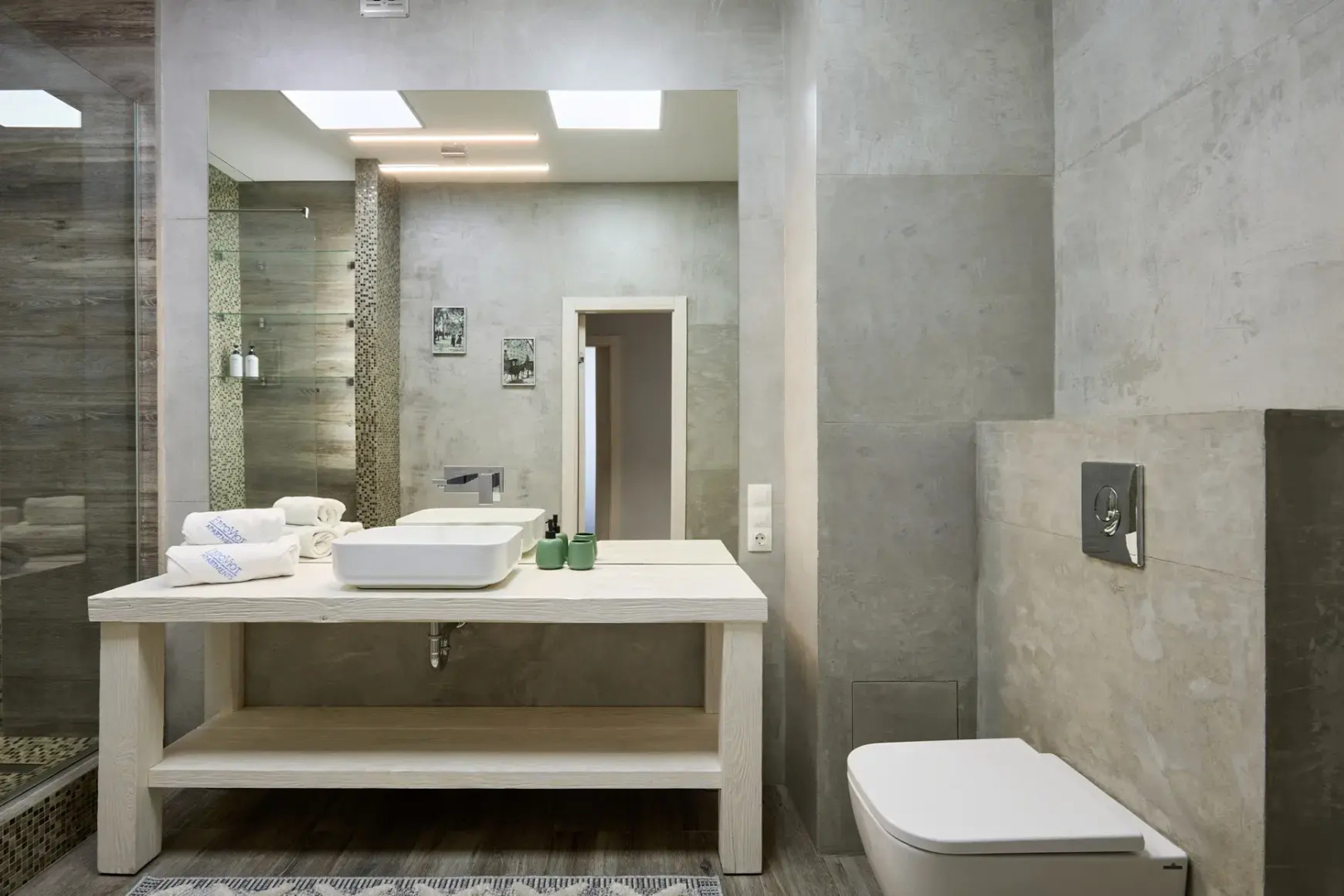 Апартаменты ЕвроУют Просторные трехкомнатные недалеко от центра