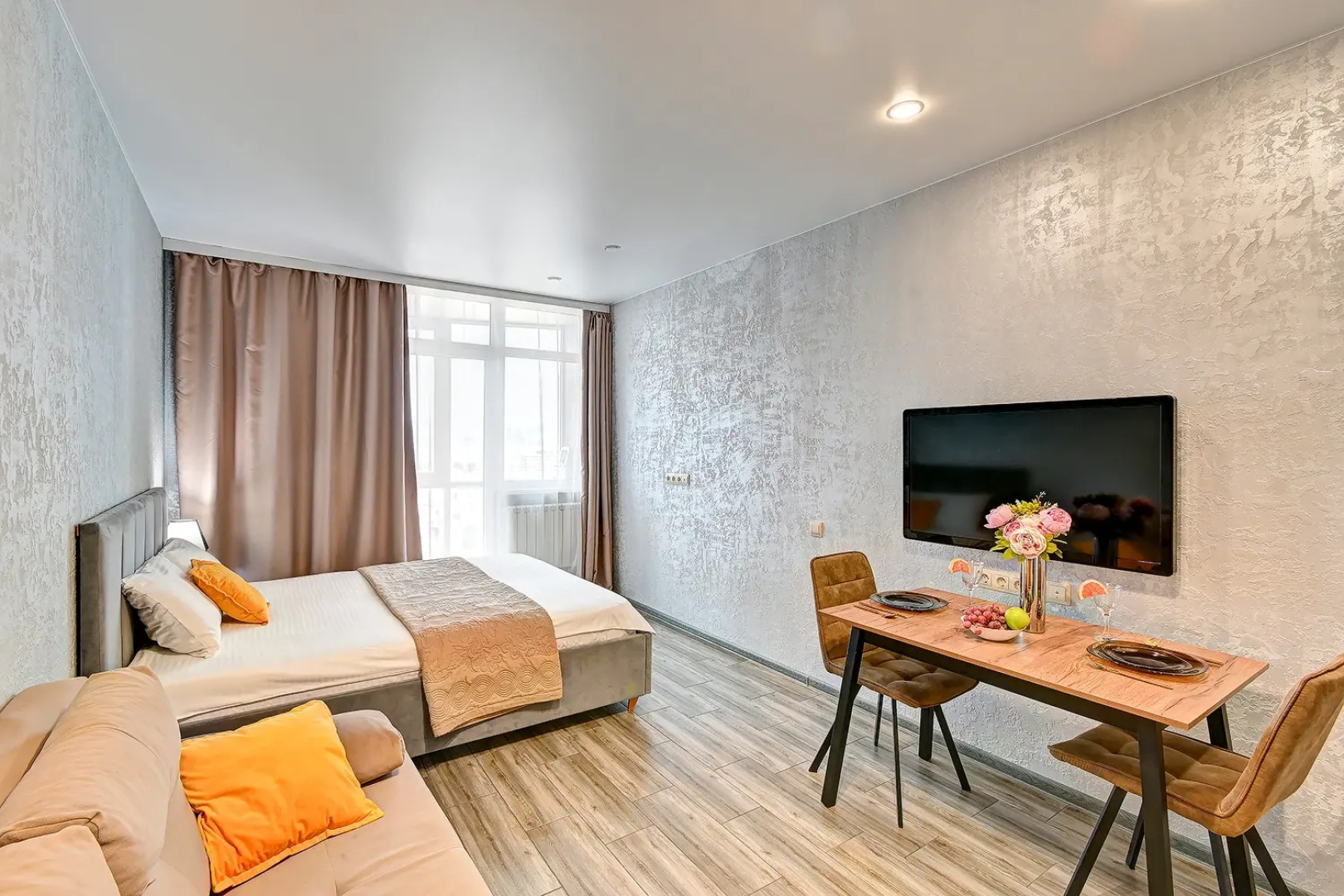 Апартаменты Уютные Morskaya Simfonya-2 с балконом ванной бассейном на территории ЖК