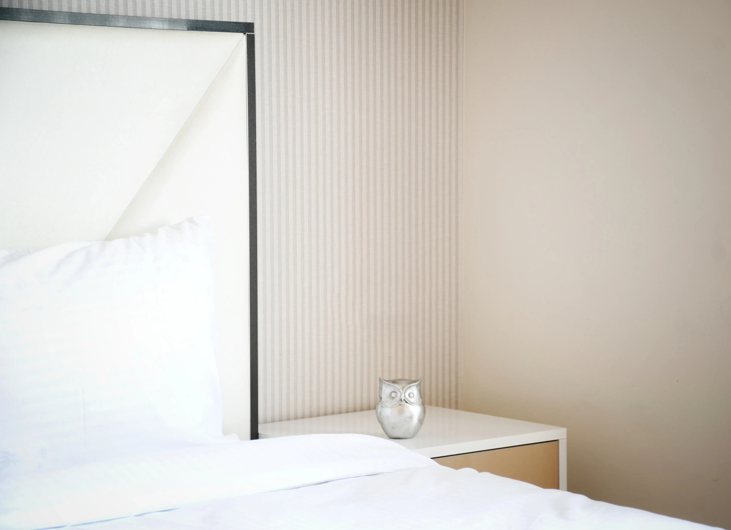 Апартаменты Stylish Gem Steps to Republic Square