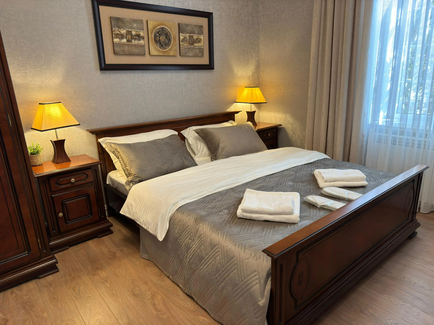 Апартаменты HISTORY 1888 Сentral Apartment & Excursions