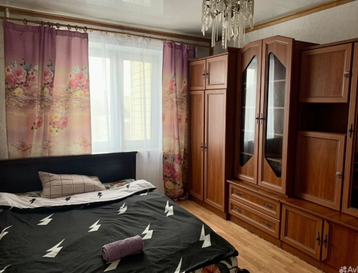 Квартира просторная трехкомнатная