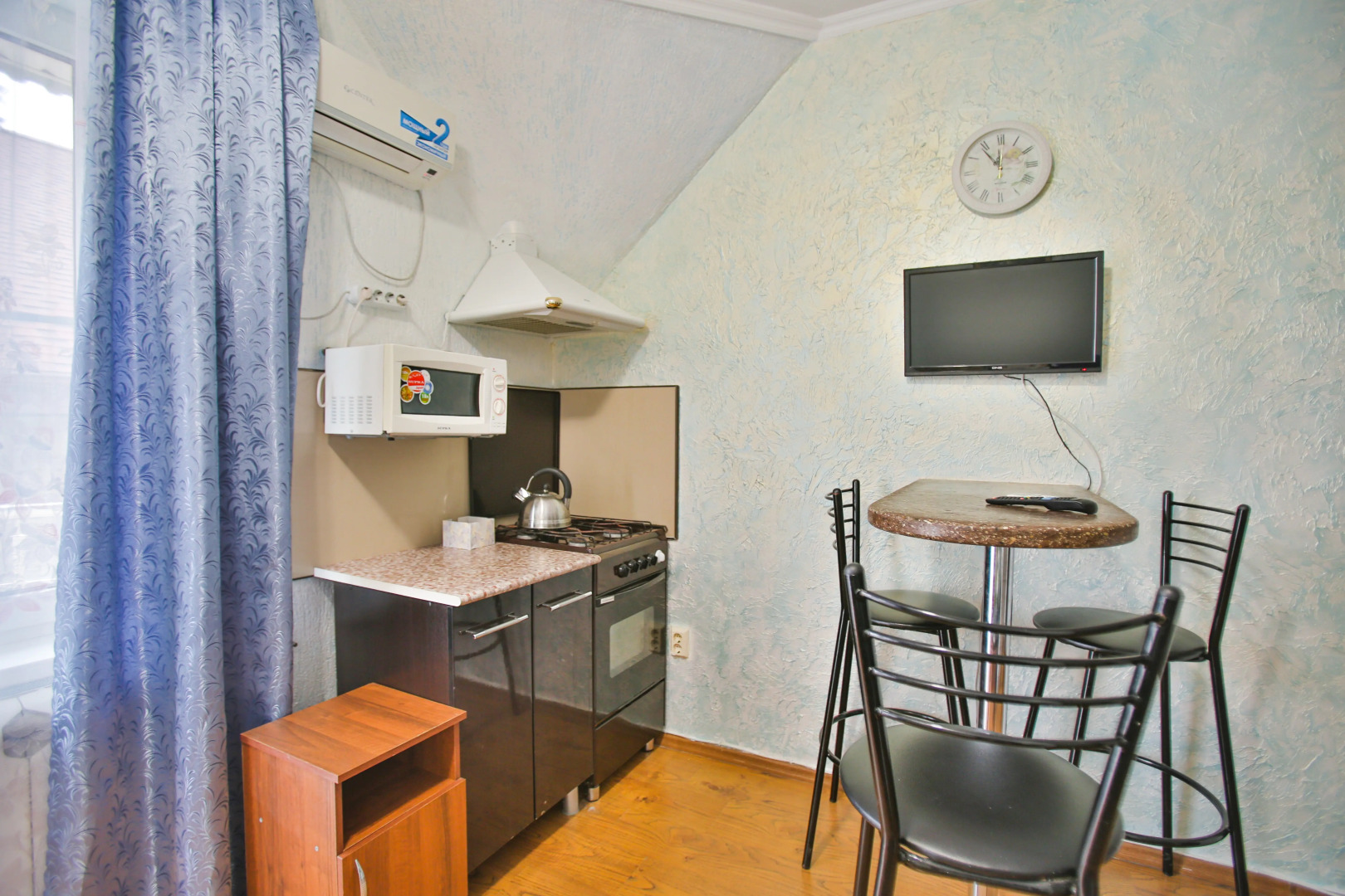 Апартаменты на Апрельской