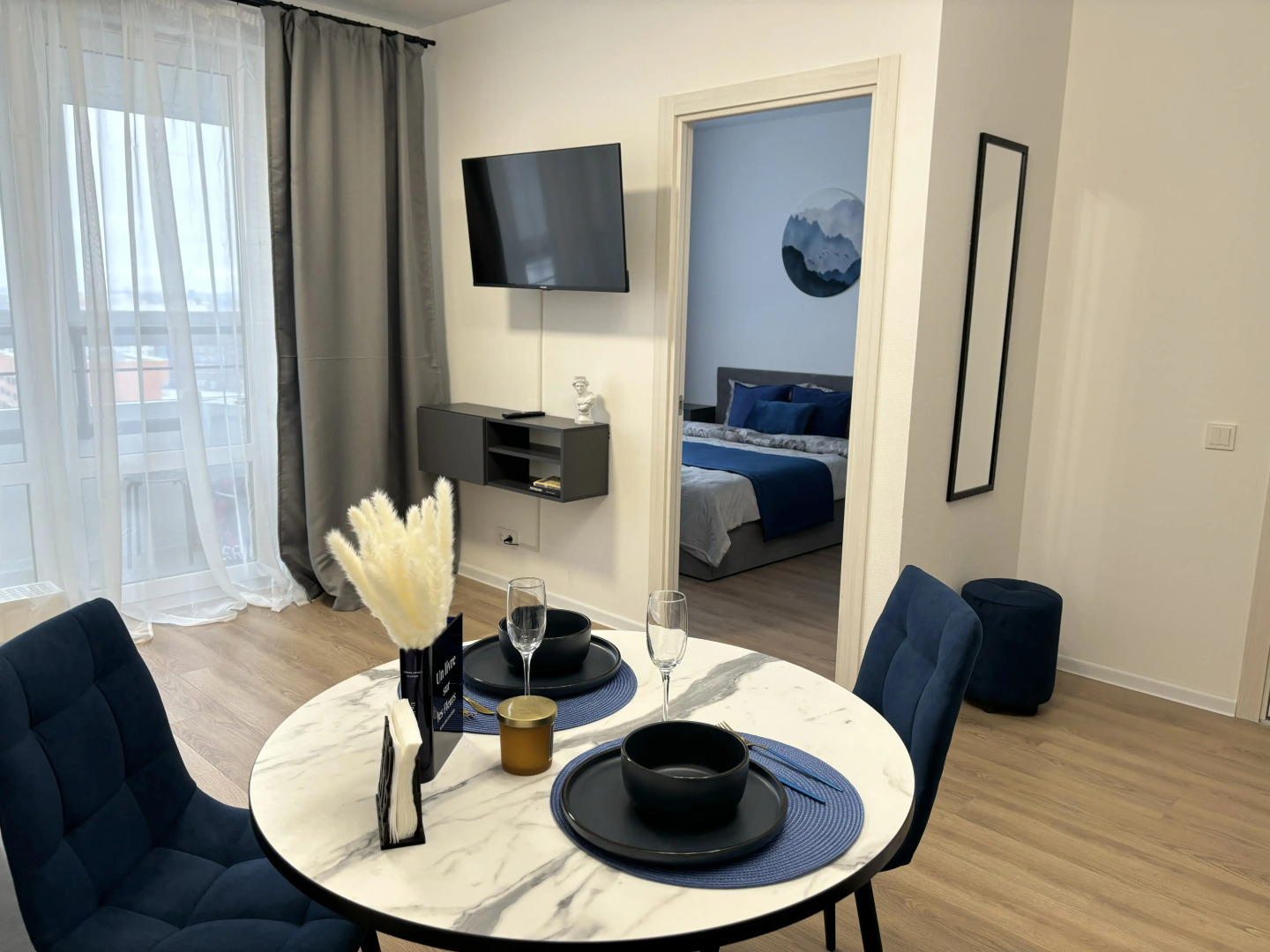 Квартира Стильная для 4 гостей 10  мин до центра