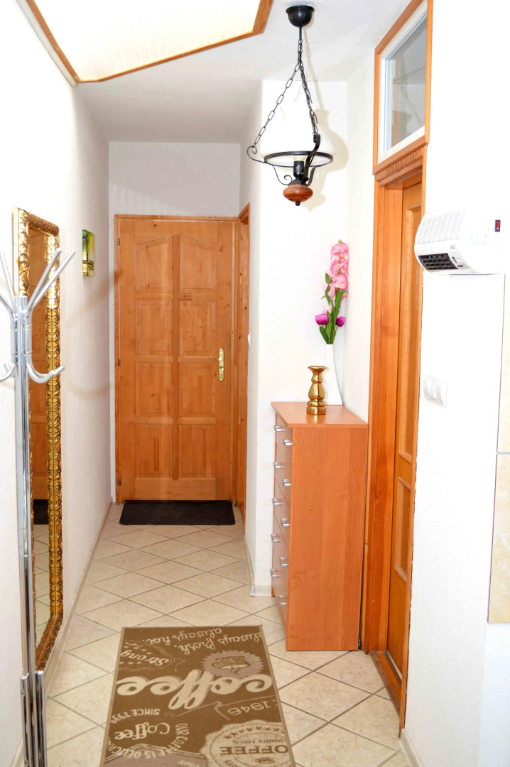 Апартаменты Lorabel Apartment House