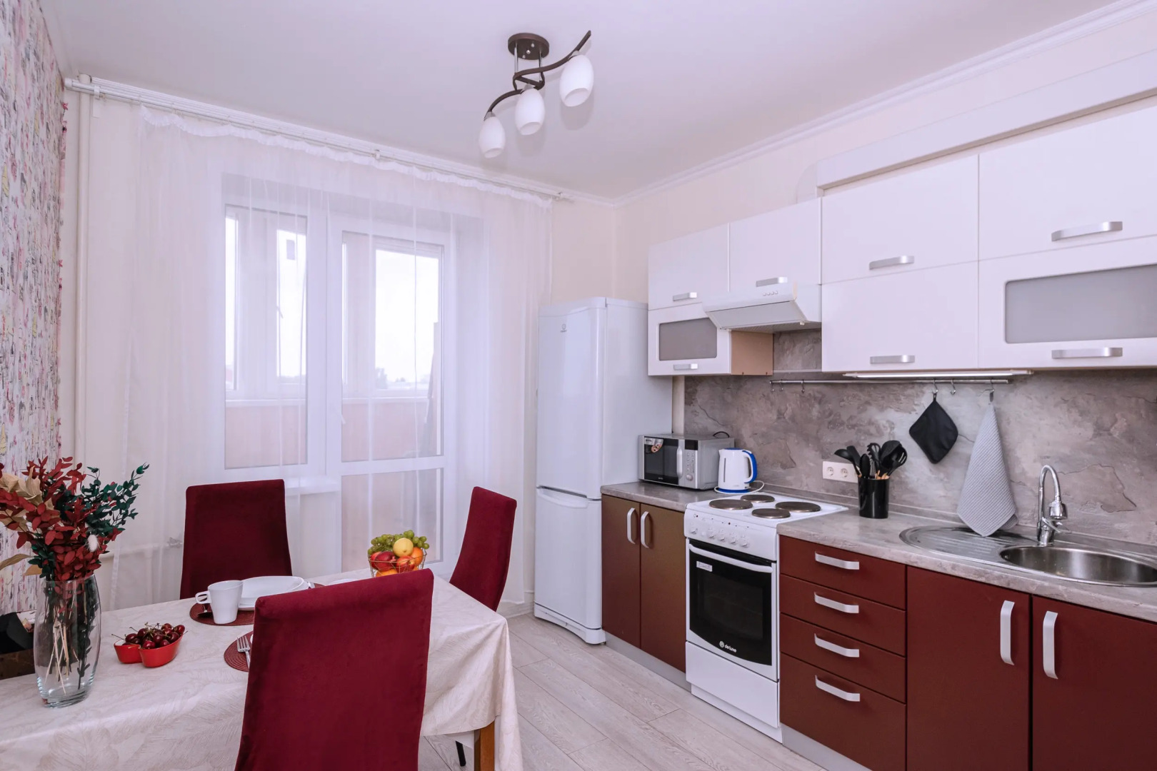 Апартаменты В ЖК Танеева Парк