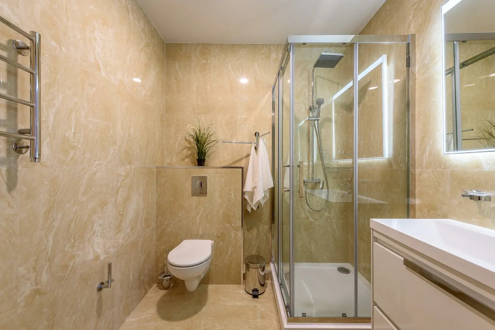 Апарт-отель Radius Central House by ОГНИ Rent