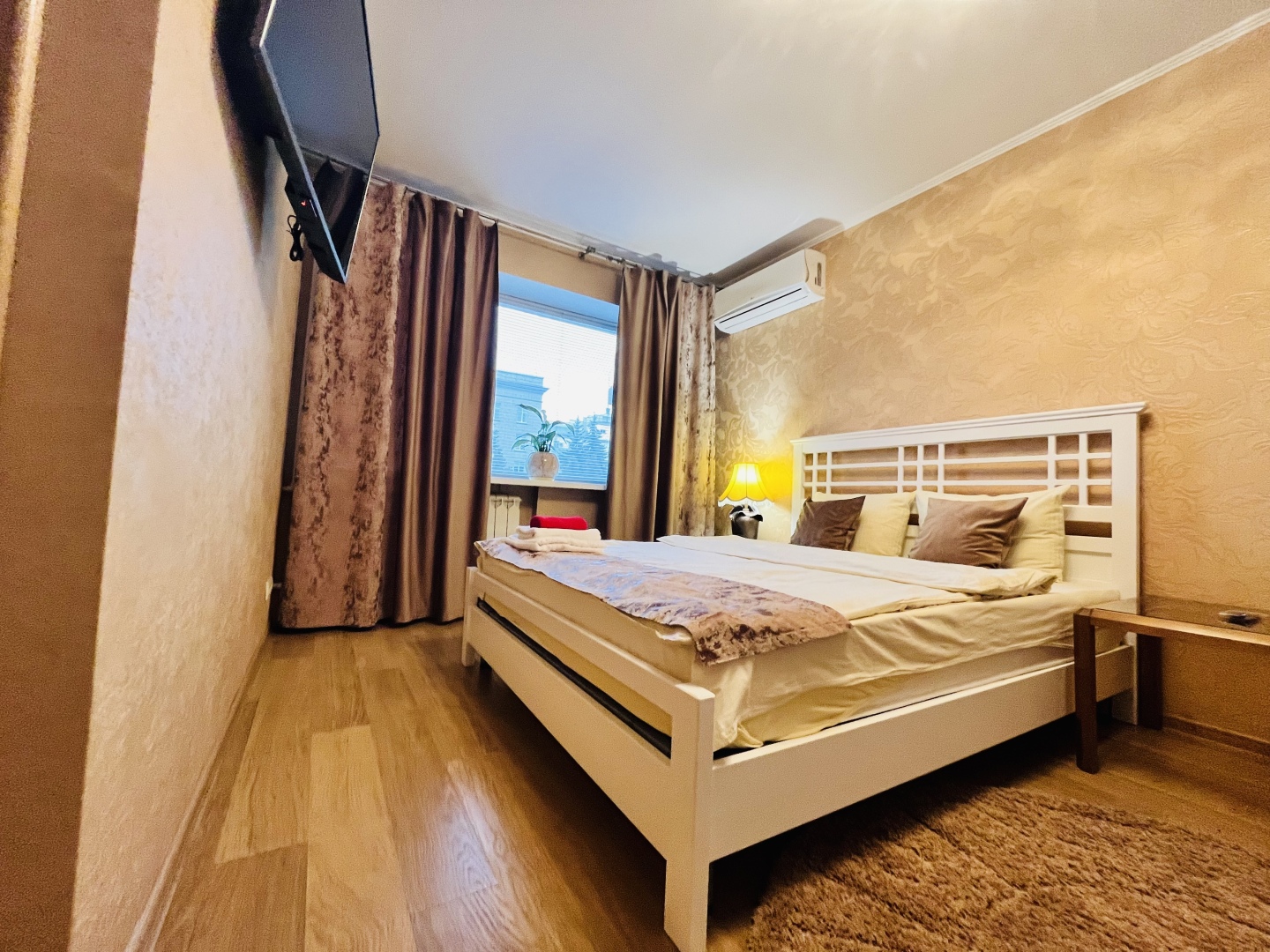 Апартаменты на Площади Ленина