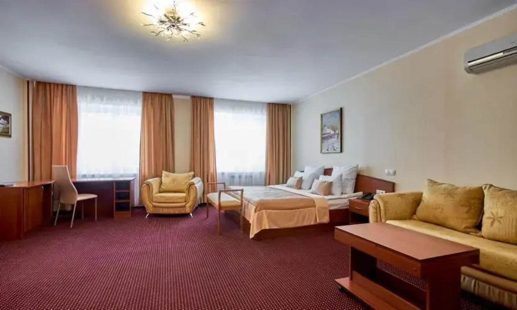 Отель Форум