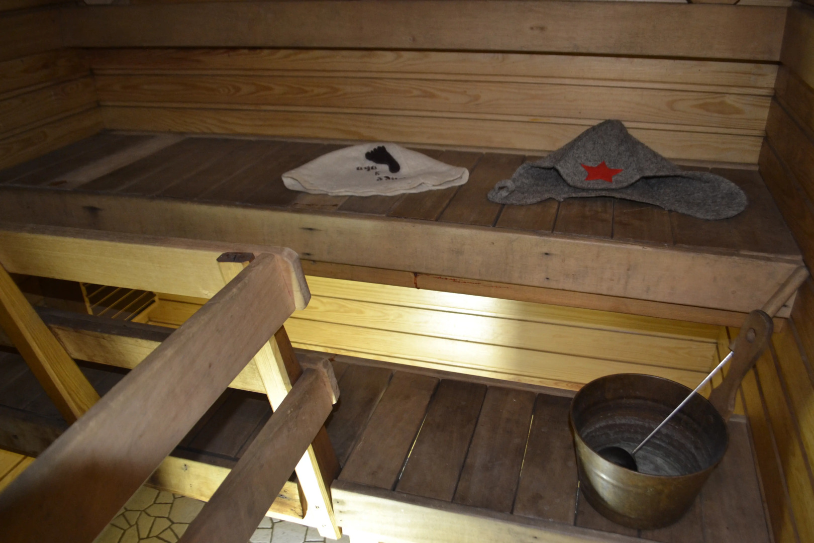 Квартира двухкомнатная с сауной лифтом и балконом