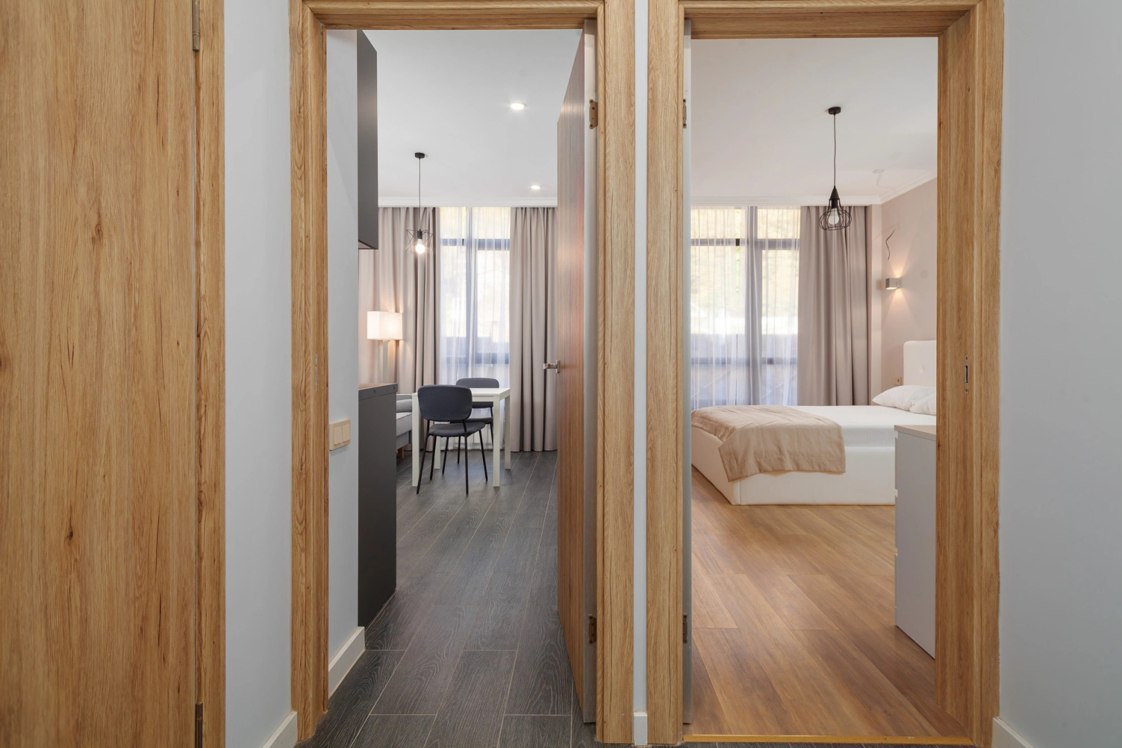 Апартаменты Белоснежные с Отдельной Кухней-столовой