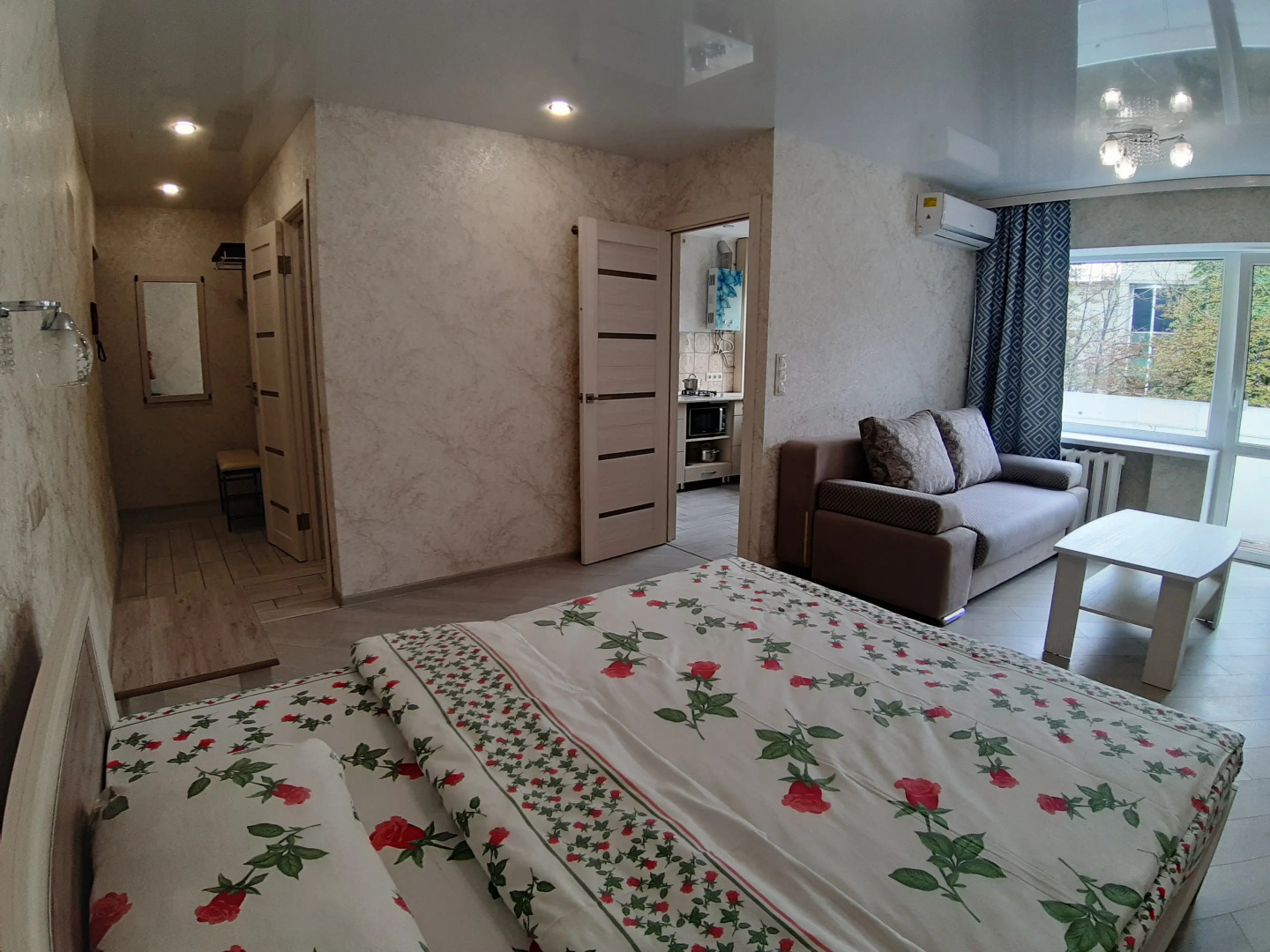 Апартаменты на Комсомольской 15