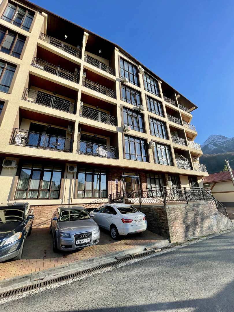 Квартира Просторная студия с террасой напротив отеля Мариотт